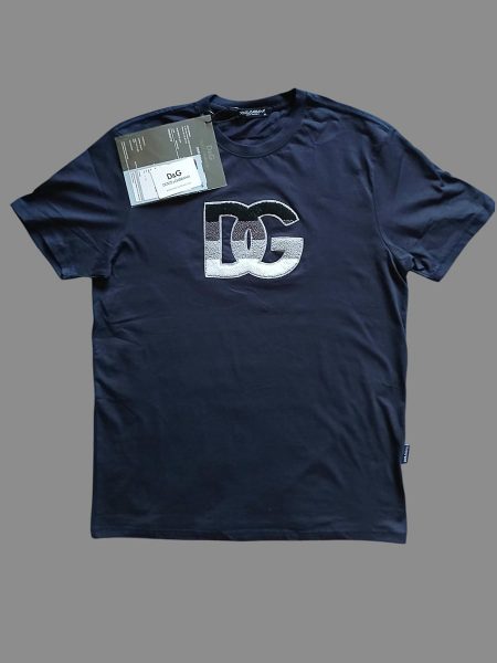 3DシェニールDGロゴパッチをあしらった、DG Dolce Gabbana メンズ プレミアム ダークブルー Tシャツ。ラグジュアリーなデザイナーズコレクション